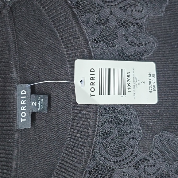 TORRID  Lace Trim Cold Shoulder Black Sweater flattery Stretchy Soft 2X NEW NWT - Picture 8 of 10